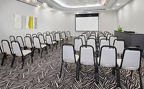 Leonardo Plaza City Tower